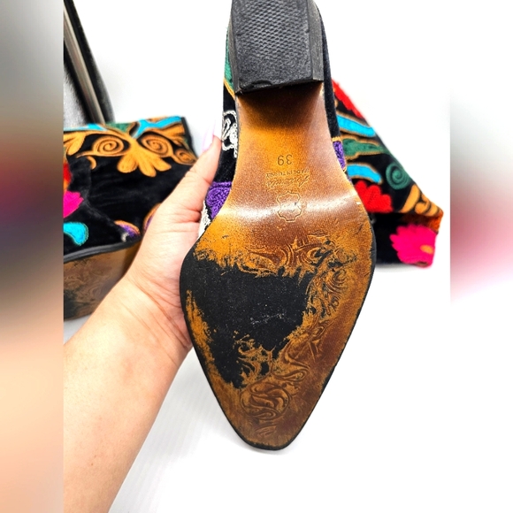 Artemis Colorful Embroidered Long Boots Size 39 - Picture 12 of 14